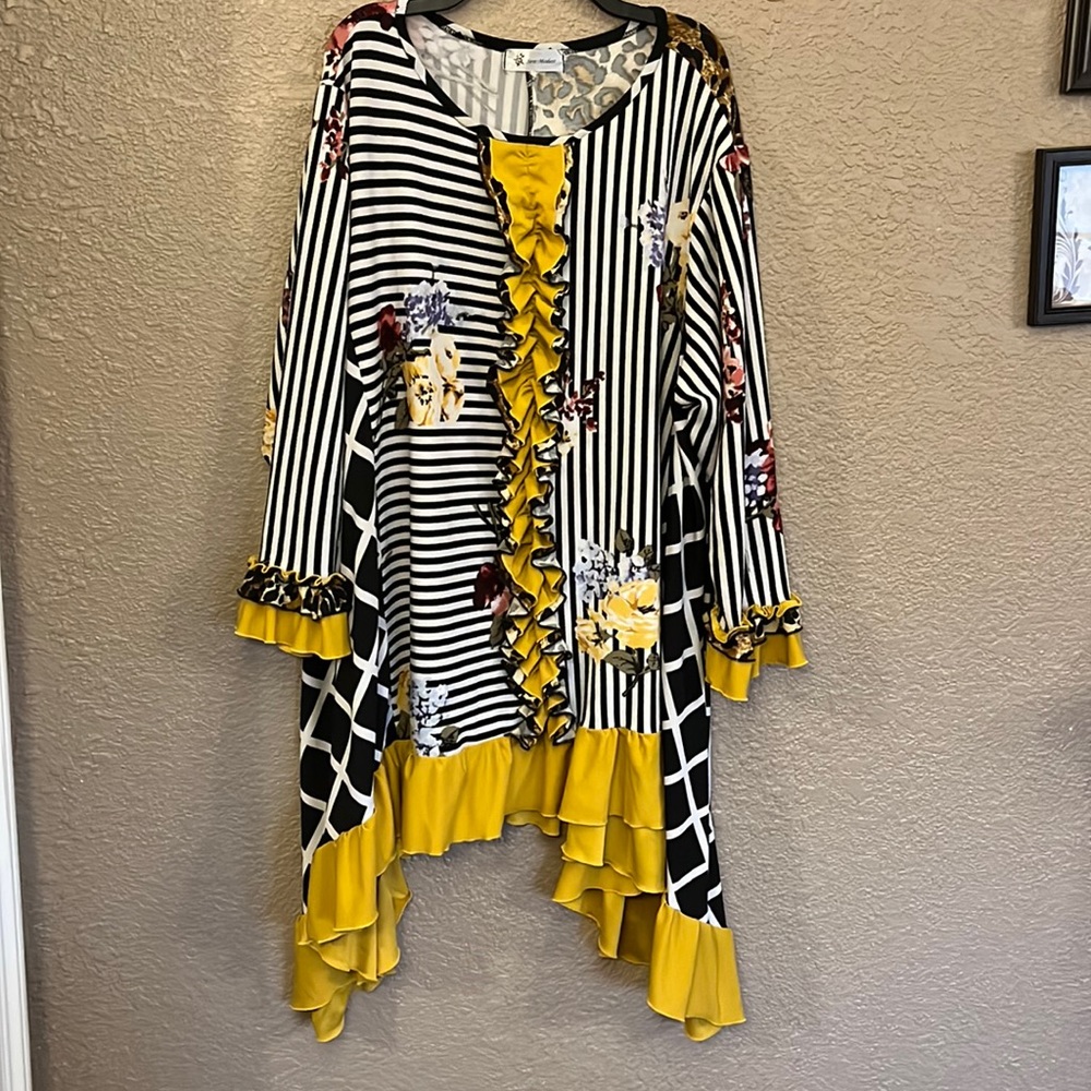 Beautiful custom top!